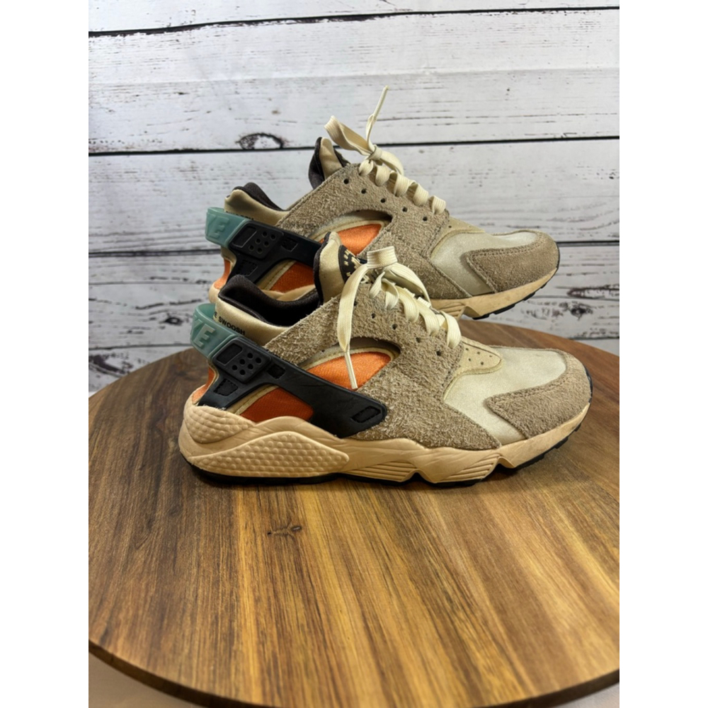 Women's Nike Huarache Sneakers US 6.5 Beige Orange